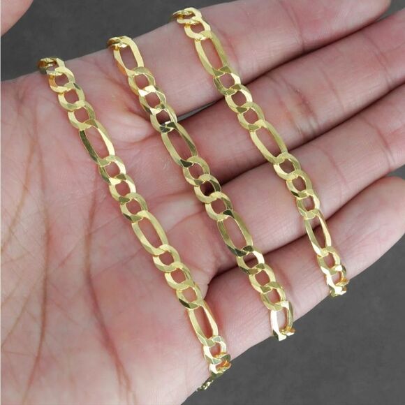 Cuban Chain Gold Plated Necklace, Minimalist Versatile Necklace, Unisex Jewelry - Picture 3 of 10